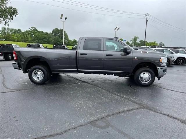 2024 RAM Ram 3500 RAM 3500 TRADESMAN CREW CAB 4X4 8 BOX
