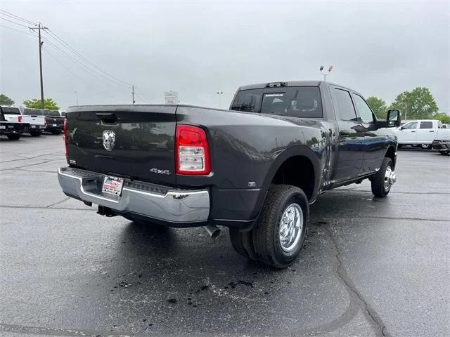 2024 RAM Ram 3500 RAM 3500 TRADESMAN CREW CAB 4X4 8 BOX