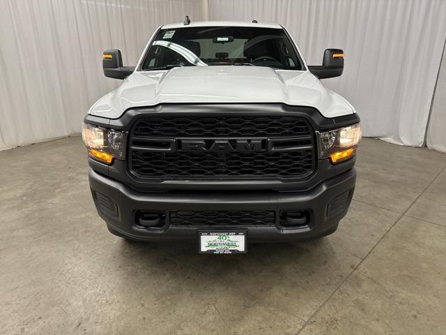 2024 RAM Ram 3500 RAM 3500 TRADESMAN CREW CAB 4X4 8 BOX