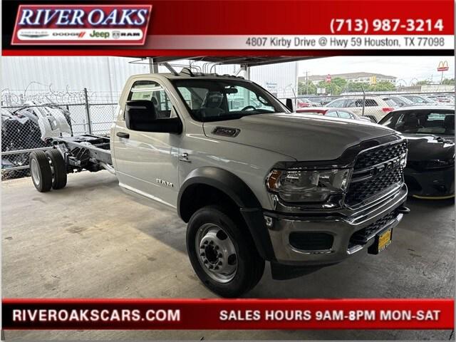 2024 RAM Ram 5500 Chassis Cab RAM 5500 SLT CHASSIS REGULAR CAB 4X4 120 CA