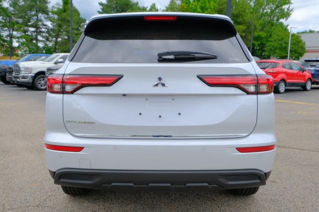 2024 Mitsubishi Outlander ES 2.5 S-AWC
