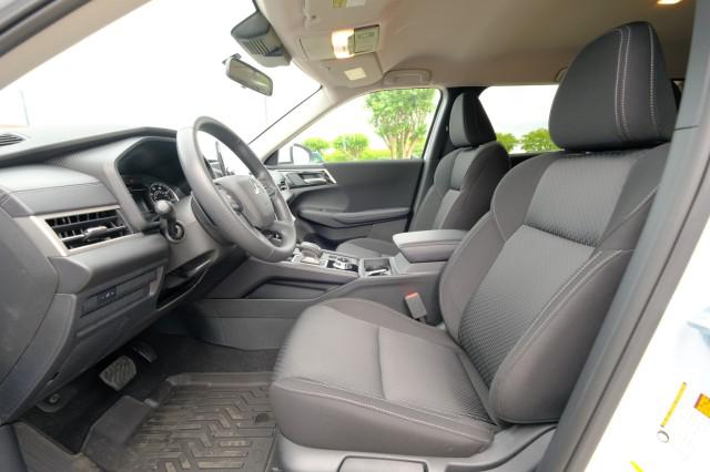2024 Mitsubishi Outlander ES 2.5 S-AWC