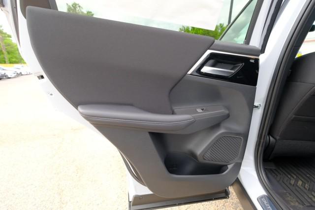 2024 Mitsubishi Outlander ES 2.5 S-AWC