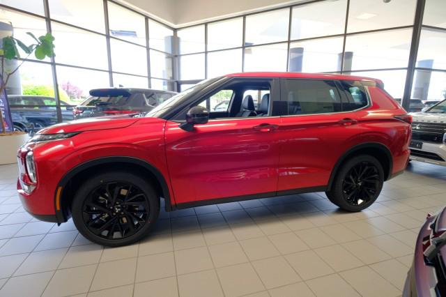 2024 Mitsubishi Outlander SE Black Edition w/Pano Roof S-AWC