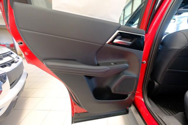 2024 Mitsubishi Outlander SE Black Edition w/Pano Roof S-AWC