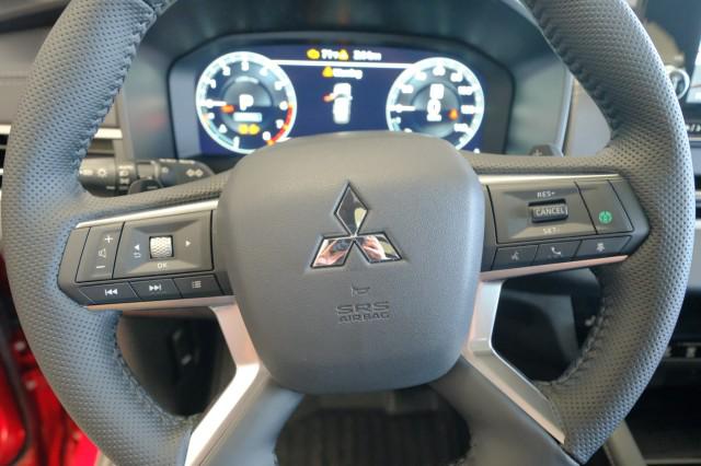 2024 Mitsubishi Outlander SE Black Edition w/Pano Roof S-AWC