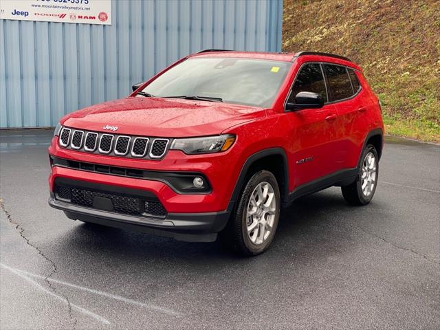 2023 Jeep Compass Latitude Lux FWD