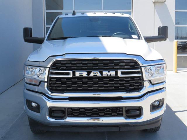 2022 RAM 3500 Big Horn Mega Cab 4x4 64 Box