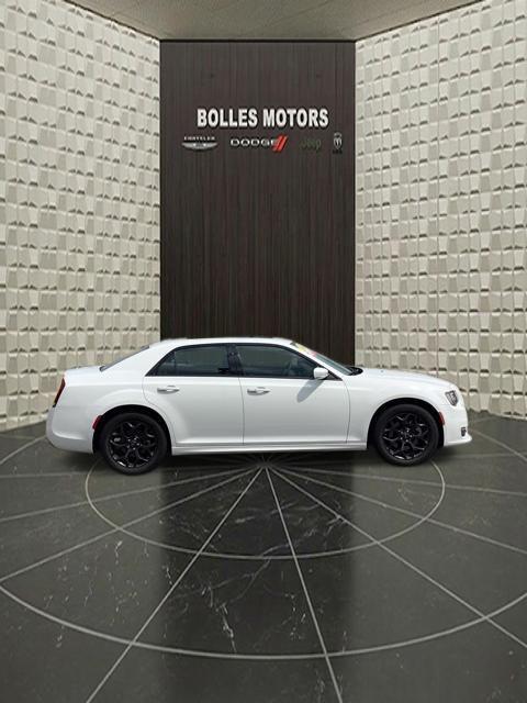 2023 Chrysler 300 Touring L AWD