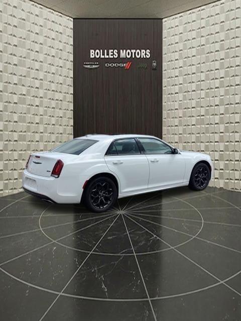 2023 Chrysler 300 Touring L AWD