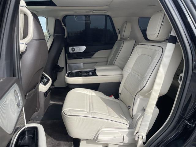 2021 Lincoln Navigator Black Label