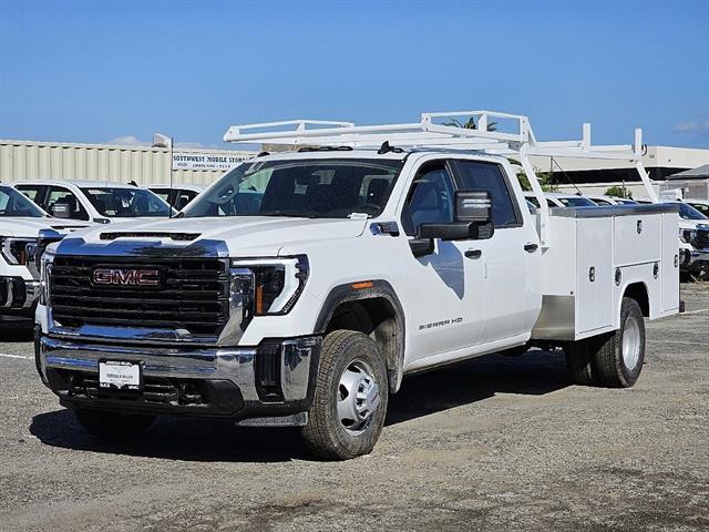 2024 GMC Sierra 3500HD CC Pro 17