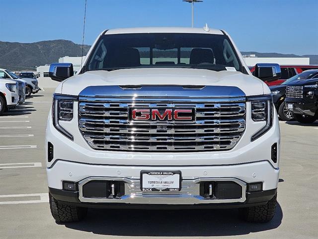 2024 GMC Sierra 1500 4WD Crew Cab Short Box Denali 18