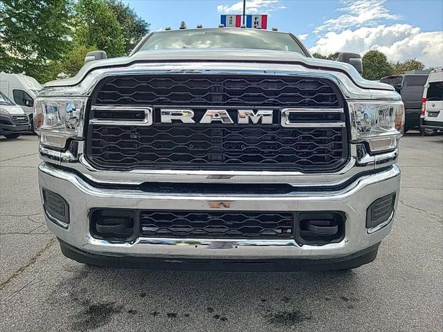 2024 RAM Ram 3500 Chassis Cab RAM 3500 TRADESMAN CHASSIS REGULAR CAB 4X4 60 CA