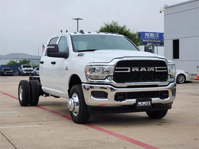 2024 RAM Ram 3500 Chassis Cab RAM 3500 TRADESMAN CREW CAB CHASSIS 4X4 60 CA