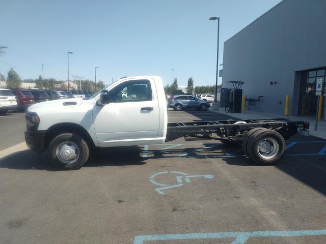 2024 RAM Ram 3500 Chassis Cab RAM 3500 TRADESMAN CHASSIS REGULAR CAB 4X4 84 CA