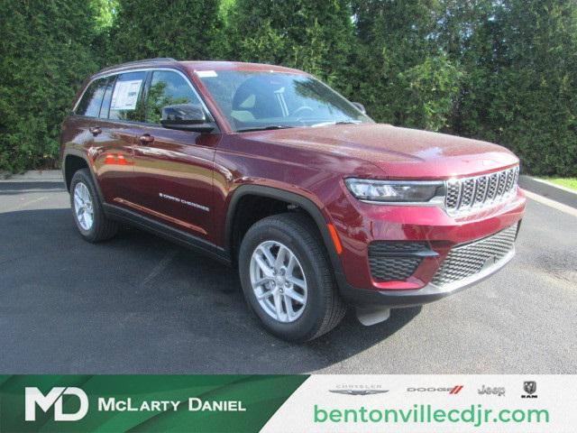 2024 Jeep Grand Cherokee GRAND CHEROKEE LAREDO X 4X4