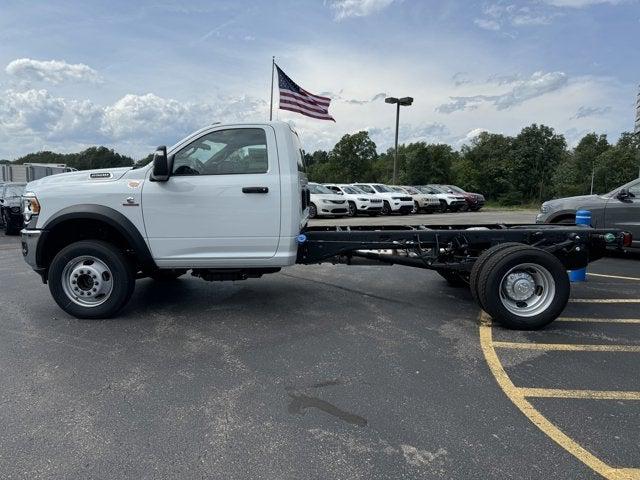 2024 RAM Ram 5500 Chassis Cab RAM 5500 TRADESMAN CHASSIS REGULAR CAB 4X4 84 CA