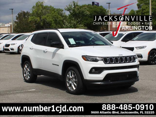 2024 Jeep Compass COMPASS LATITUDE LUX 4X4