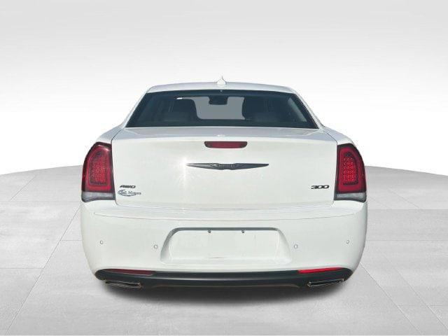 2022 Chrysler 300 Touring-L AWD