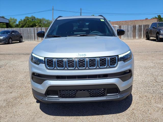 2024 Jeep Compass COMPASS LATITUDE LUX 4X4