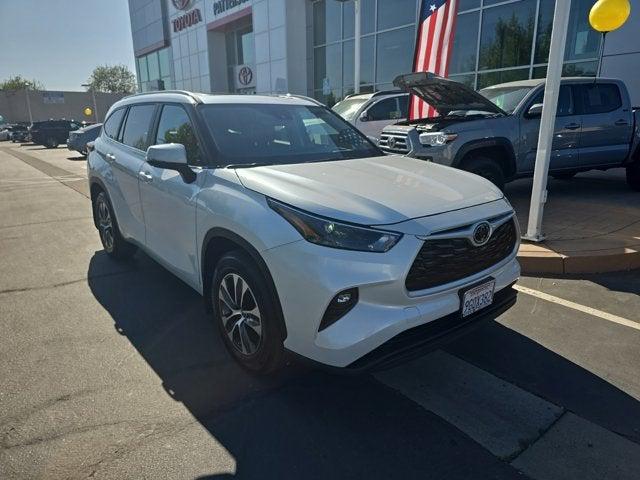2023 Toyota Highlander XLE