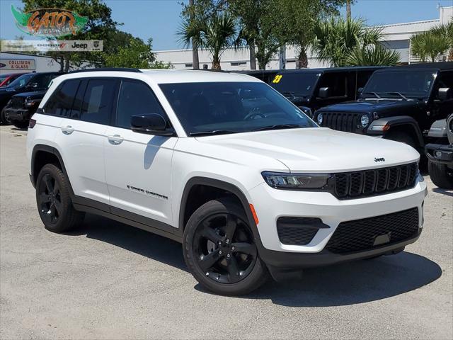 2023 Jeep Grand Cherokee Altitude 4x2