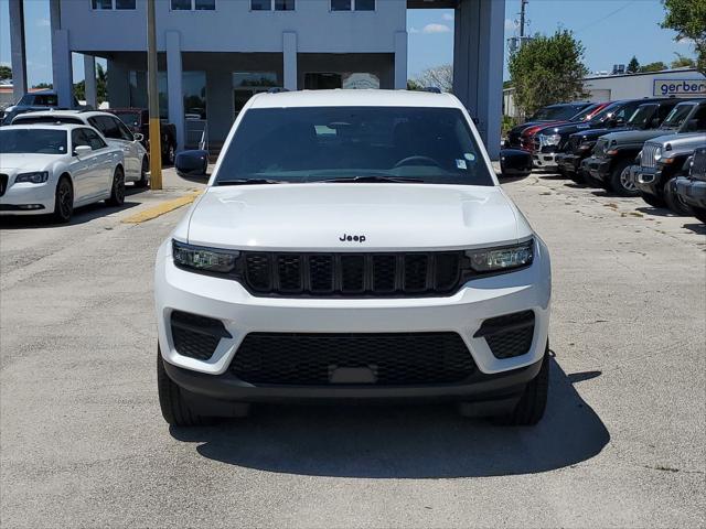 2023 Jeep Grand Cherokee Altitude 4x2