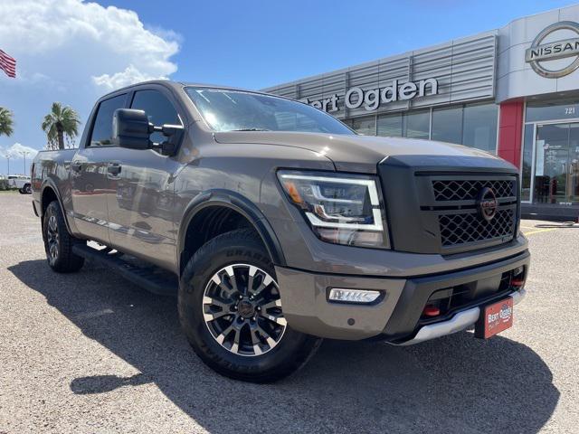 2024 Nissan TITAN Crew Cab PRO-4X 4x4