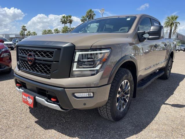 2024 Nissan TITAN Crew Cab PRO-4X 4x4