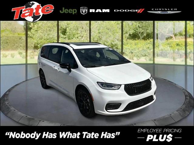 2024 Chrysler Pacifica PACIFICA TOURING L
