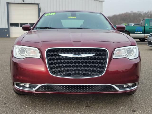 2020 Chrysler 300 Touring L