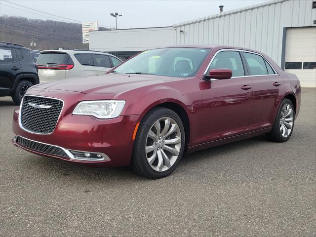 2020 Chrysler 300 Touring L