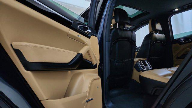 2016 Porsche Cayenne AWD 4dr