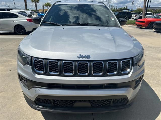 2024 Jeep Compass COMPASS LATITUDE 4X4