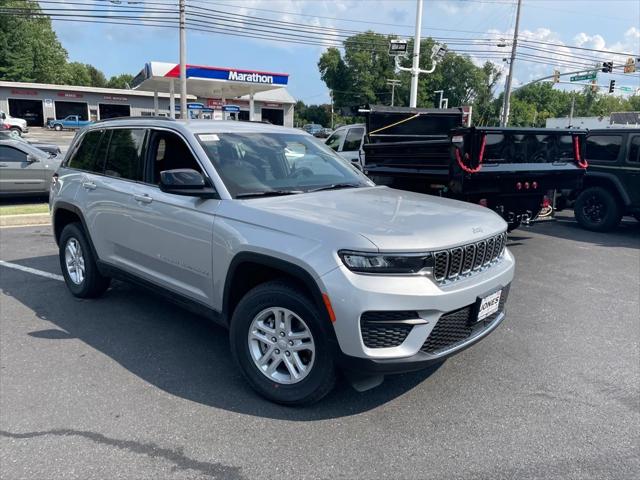 2024 Jeep Grand Cherokee GRAND CHEROKEE LAREDO 4X4