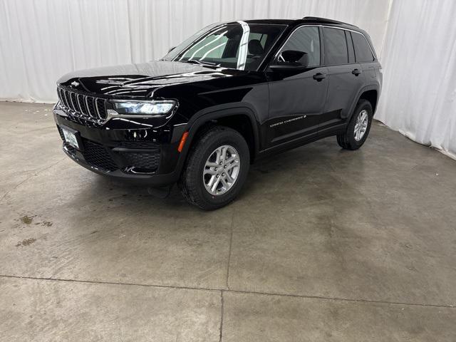 2024 Jeep Grand Cherokee GRAND CHEROKEE LAREDO 4X4