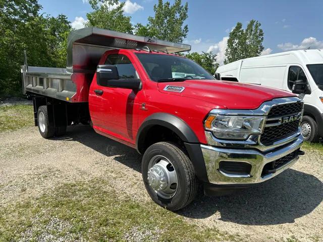 2024 RAM Ram 5500 Chassis Cab RAM 5500 TRADESMAN CHASSIS REGULAR CAB 4X4 84 CA