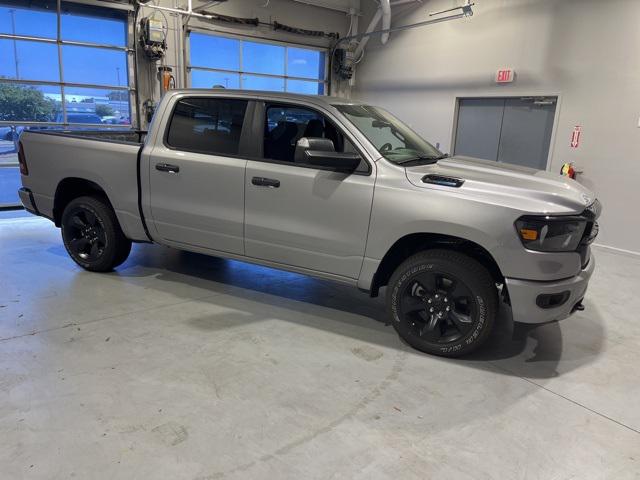 2024 RAM Ram 1500 RAM 1500 TRADESMAN CREW CAB 4X4 57 BOX