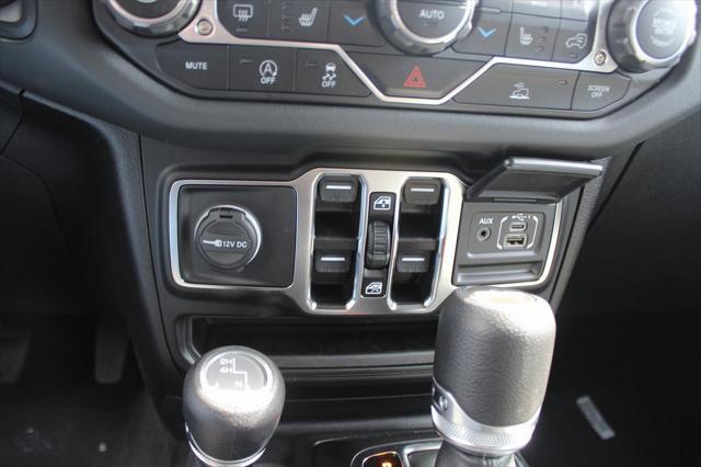 2024 Jeep Wrangler 4-Door Sahara 4x4