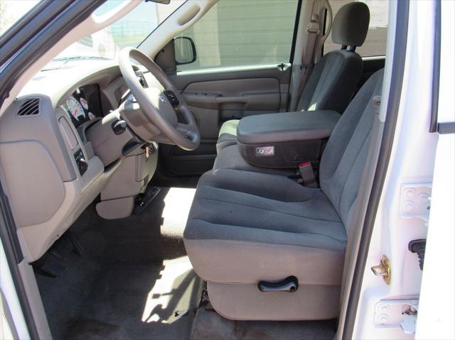 2004 Dodge Ram 1500 SLT/Laramie