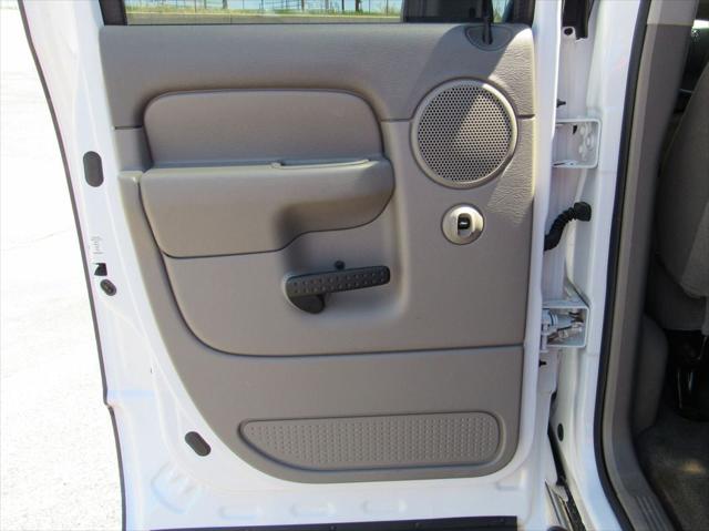 2004 Dodge Ram 1500 SLT/Laramie