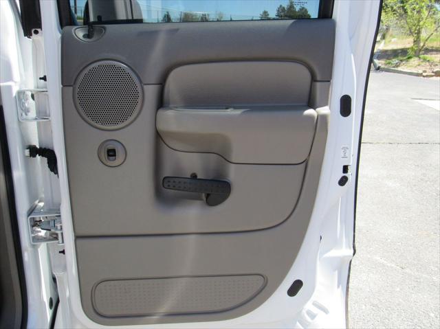 2004 Dodge Ram 1500 SLT/Laramie