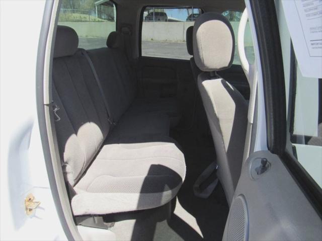 2004 Dodge Ram 1500 SLT/Laramie