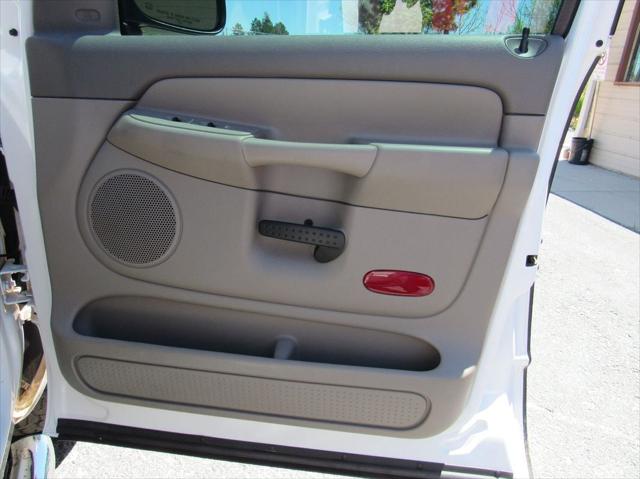 2004 Dodge Ram 1500 SLT/Laramie