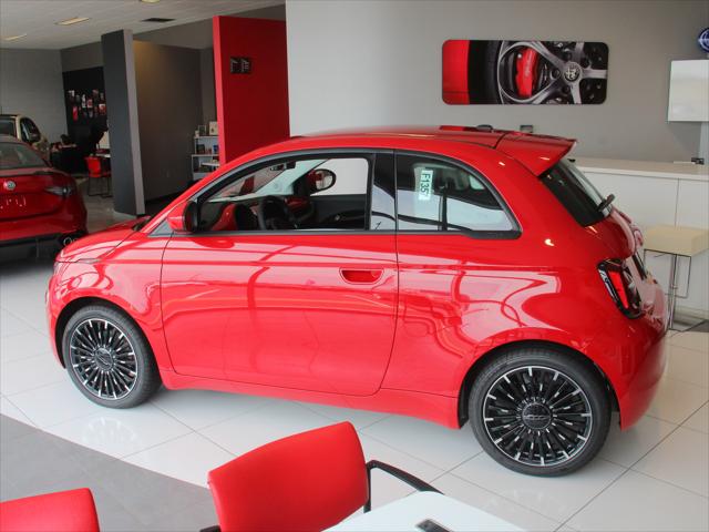 2024 Fiat 500e INSPI(RED) FWD