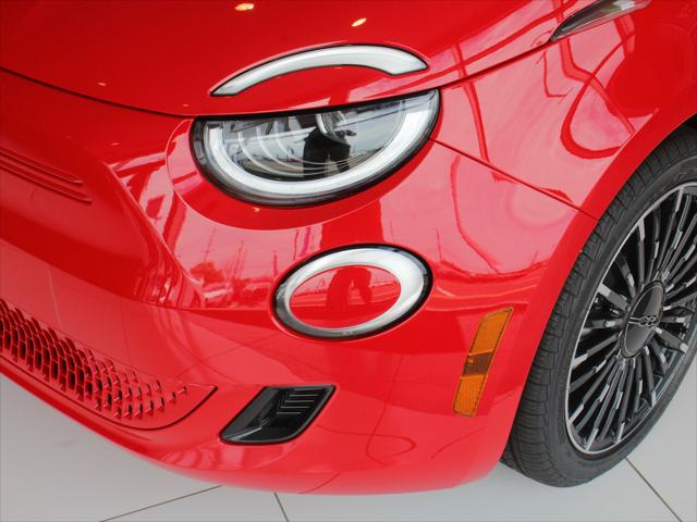 2024 Fiat 500e INSPI(RED) FWD