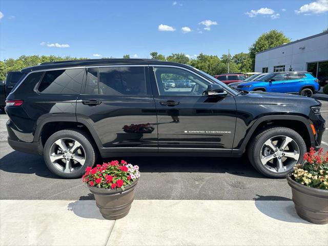 2024 Jeep Grand Cherokee GRAND CHEROKEE L LIMITED 4X4