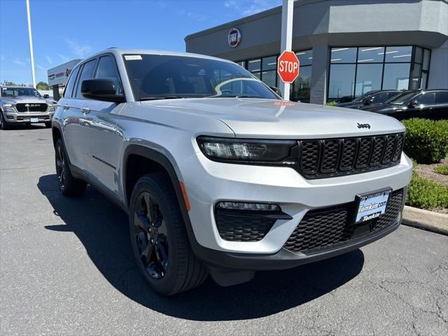 2024 Jeep Grand Cherokee GRAND CHEROKEE LIMITED 4X4