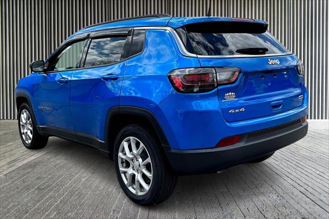 2024 Jeep Compass COMPASS LATITUDE LUX 4X4